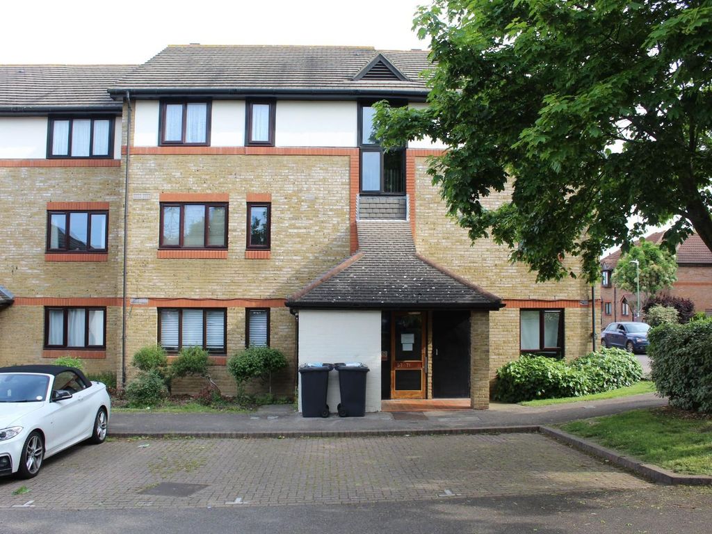 Studio for sale in Louvain Road, Greenhithe, Kent DA9 Zoopla
