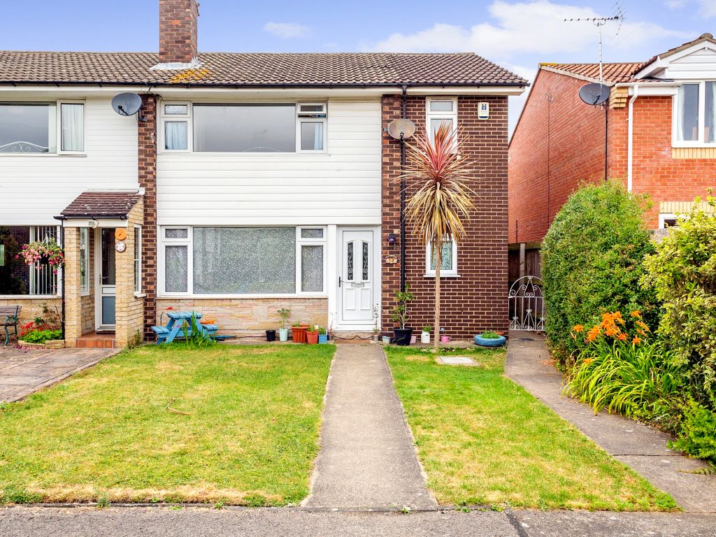 4 bed end terrace house for sale in Laburnum Garth, York YO31 Zoopla