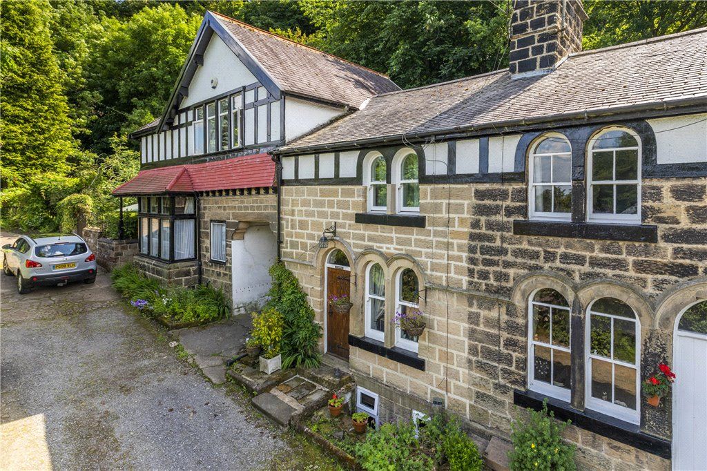 2 bed terraced house for sale in Sandy Lobby, Pool In Wharfedale, Otley