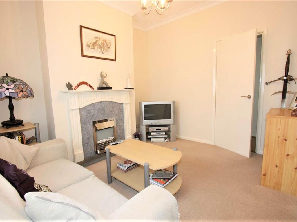 1 bed flat to rent in Commercial Road, Weymouth DT4 Zoopla