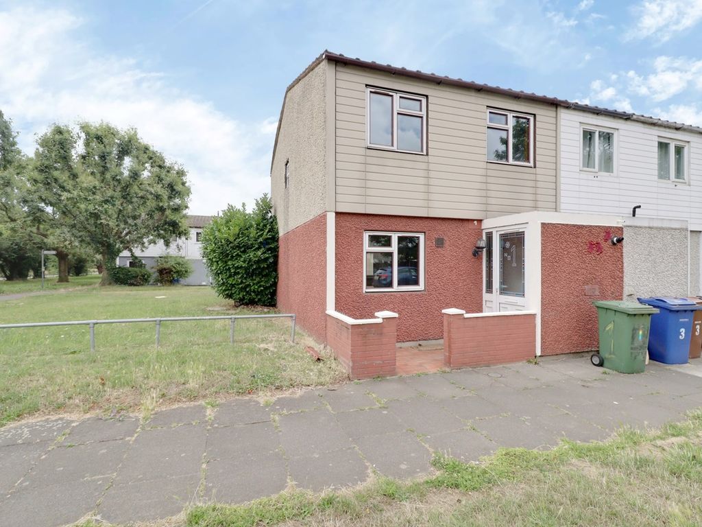 3 bed end terrace house for sale in Foxglove Road, South Ockendon RM15