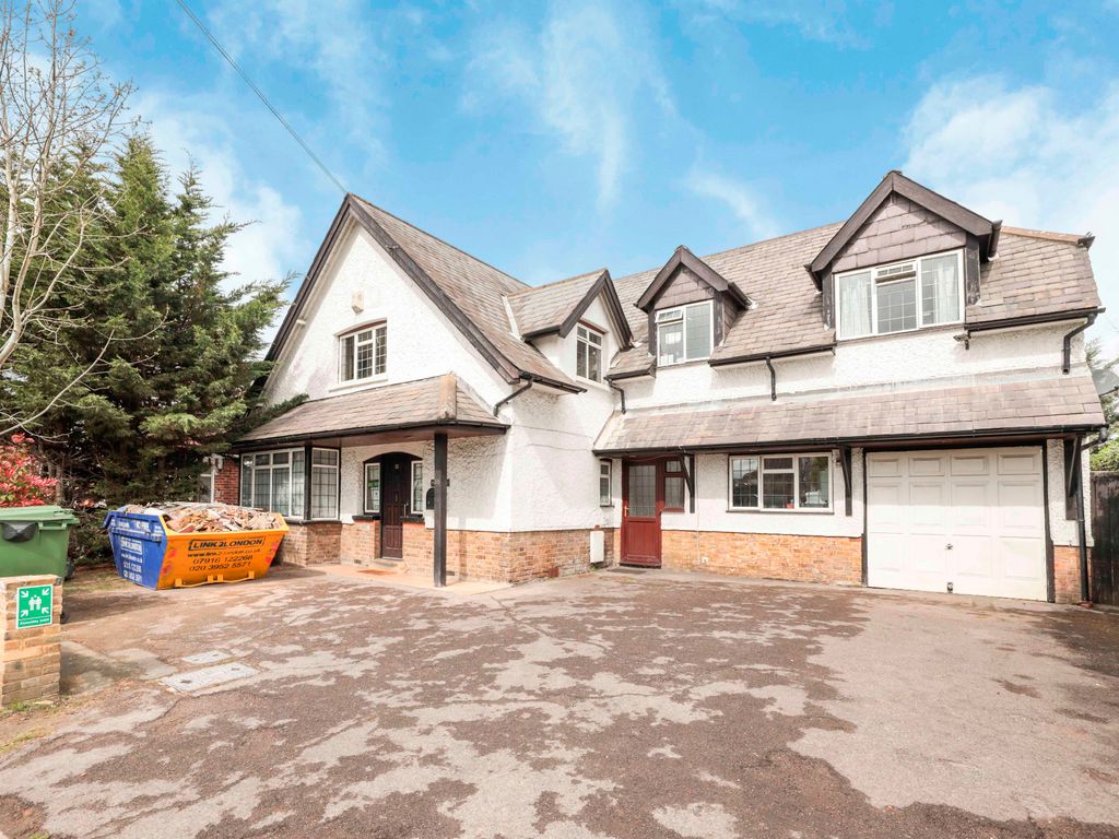 6 bed detached house for sale in London Road, Datchet, Slough SL3 Zoopla
