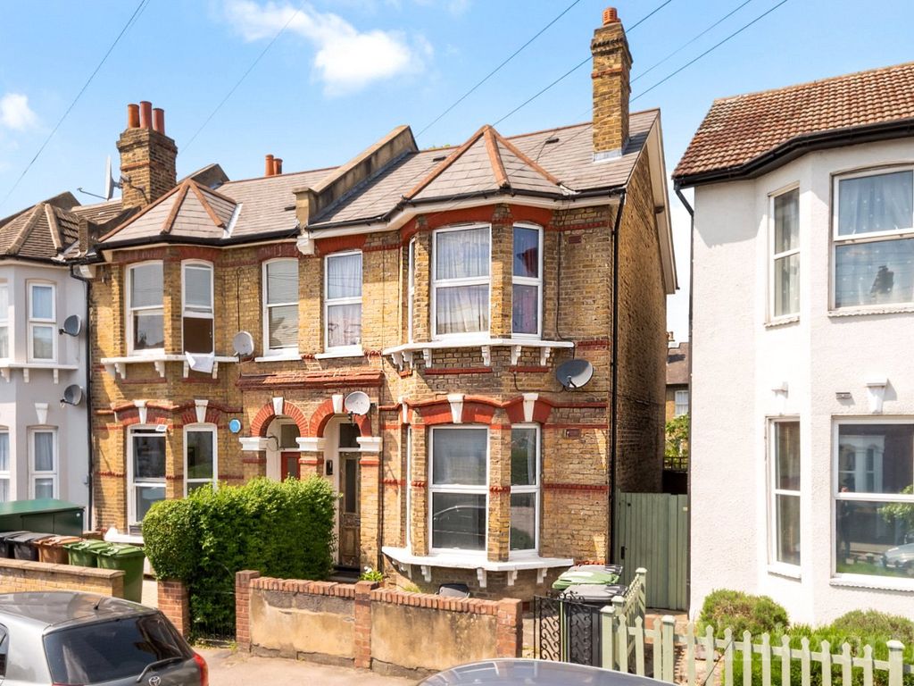 2 bed flat for sale in Glenwood Road, London SE6 Zoopla