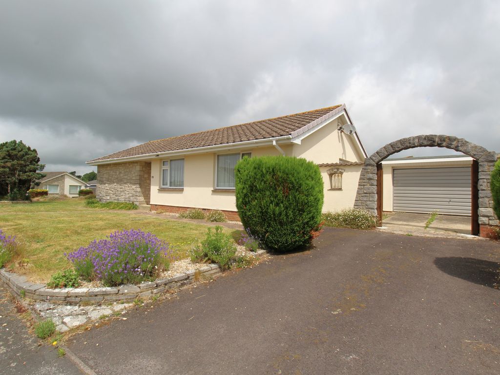 3 bed bungalow for sale in Old Pound Close, Lytchett Matravers BH16