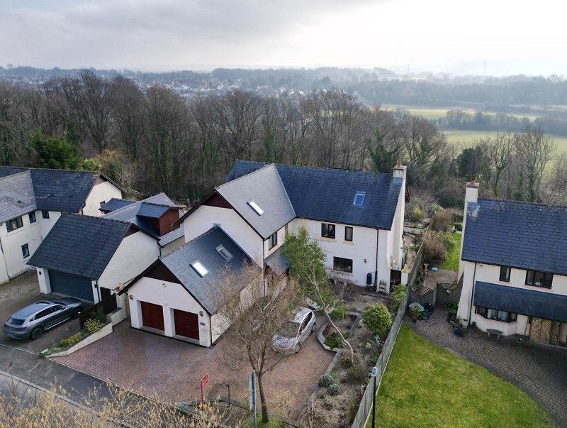 6 bed detached house for sale in Bryn Dryslwyn, Broadlands, Bridgend