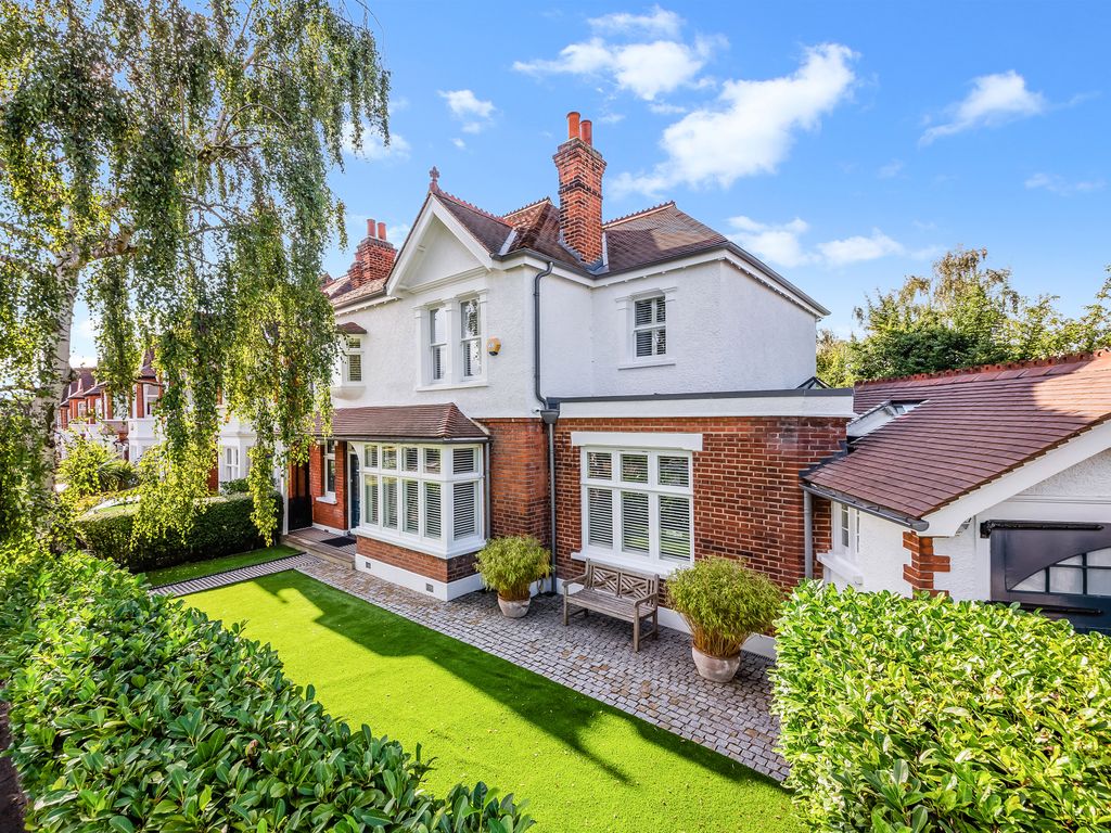 5 bed detached house for sale in Dovercourt Road, London SE22, £