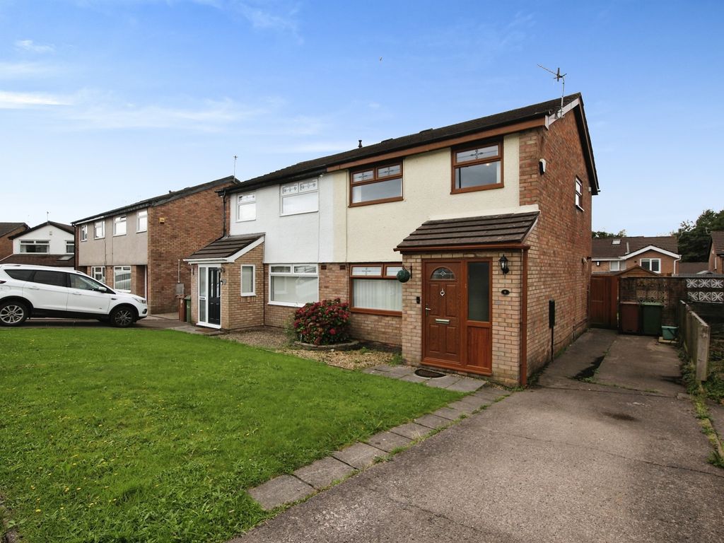 3 bed semidetached house for sale in LlwydYBerth, Caerphilly CF83, £