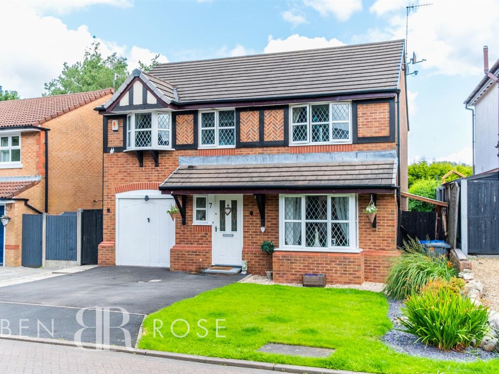 4 bed detached house for sale in Dominica Avenue, Lower Darwen, Darwen