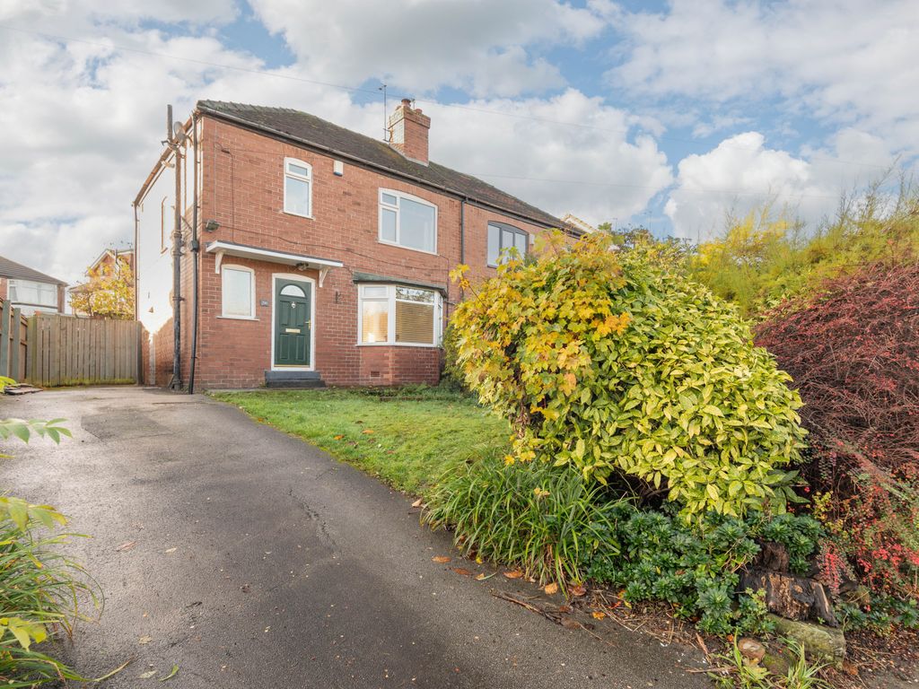 3 bed semidetached house to rent in Gledhow Park Grove, Chapel