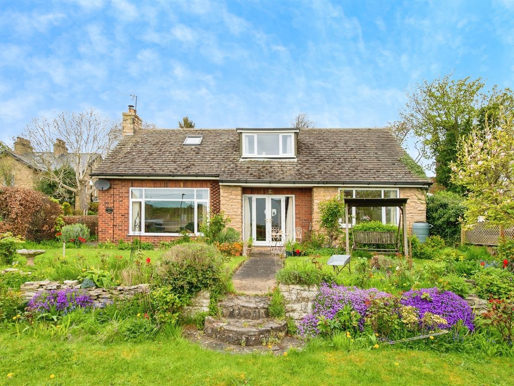 3 bed detached house for sale in Darrington Road, East Hardwick