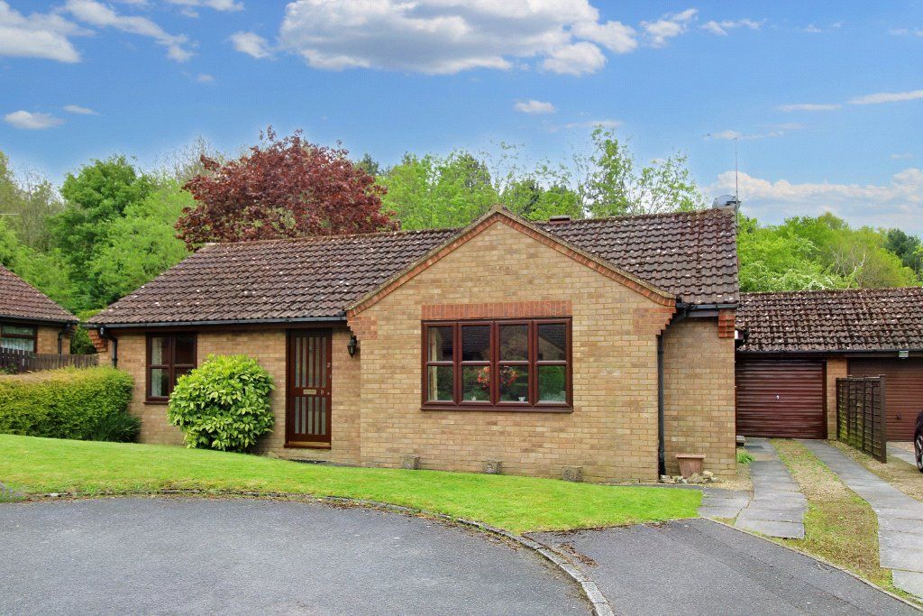 3 bed bungalow for sale in Ayrshire Close, Ramleaze, Swindon, Wiltshire