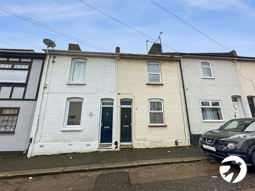 3 bed terraced house for sale in Leopold Road, Chatham, Kent ME4, £