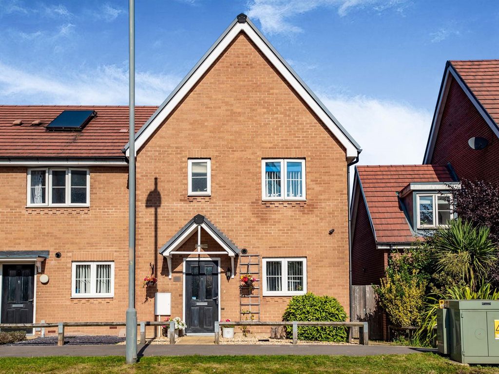 3 bed semidetached house for sale in Bateson Drive, Leavesden, Watford WD25 Zoopla