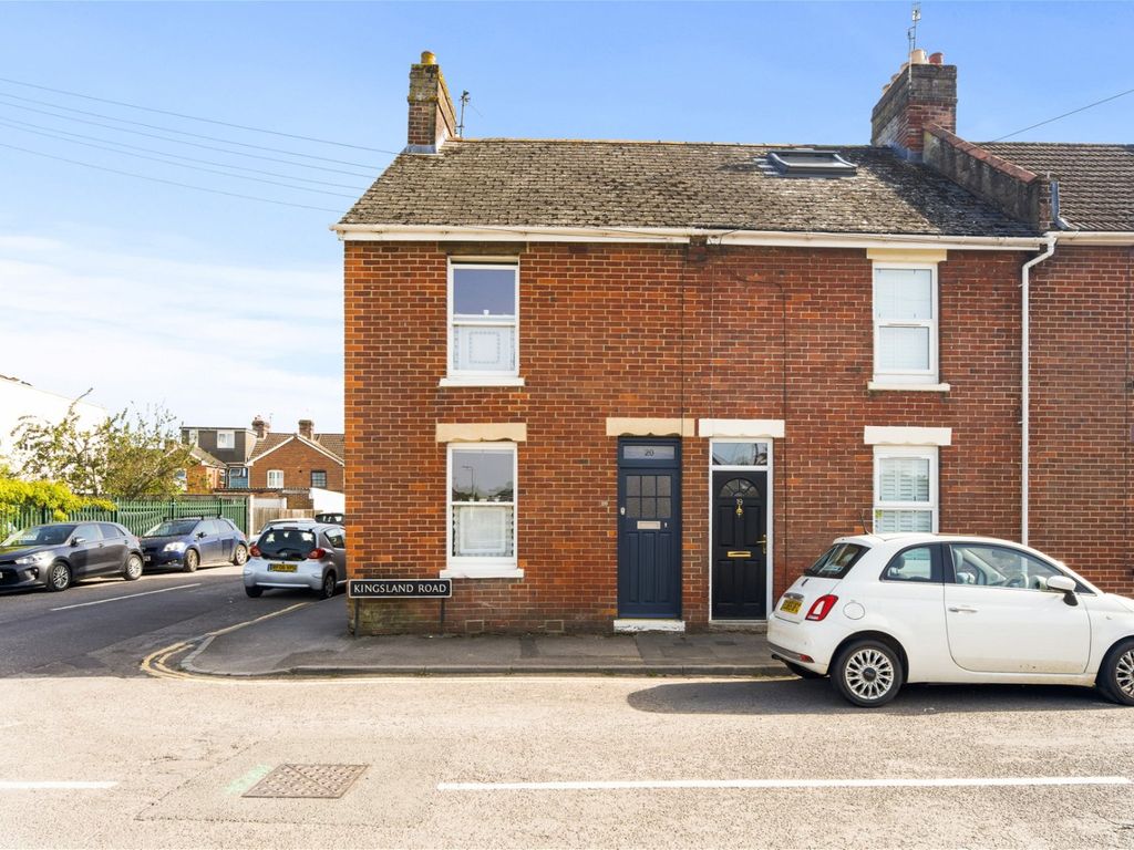 3 bed end terrace house for sale in Kingsland Road, Salisbury SP2, £260,000 Zoopla