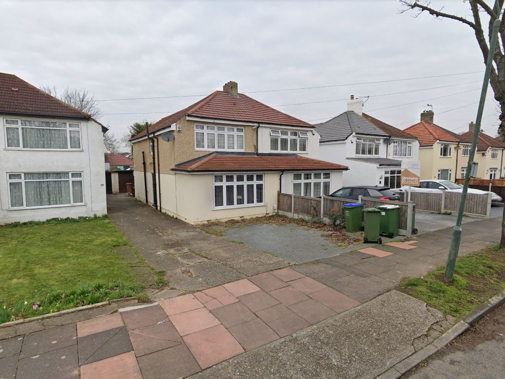 3 bed semidetached house to rent in Wyncham Avenue, Sidcup DA15 Zoopla