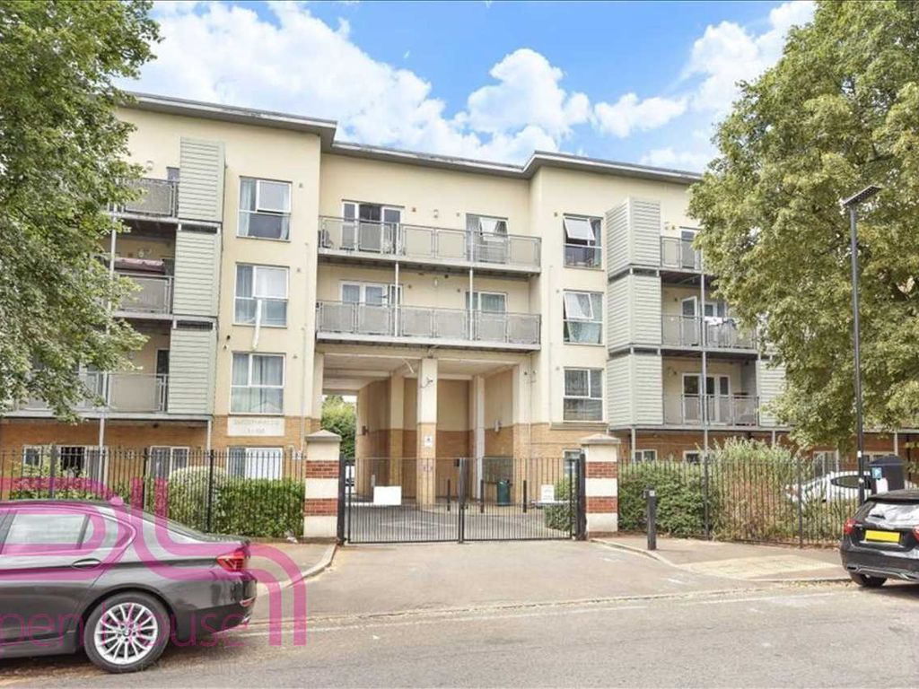 1 bed flat for sale in Smoothfield Court, Hibernia Road, Hounslow TW3