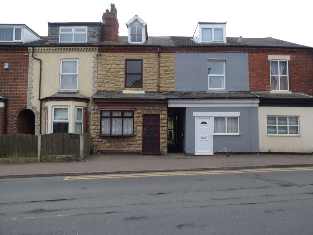 3 bed terraced house to rent in Victoria Road, Netherfield, Nottingham