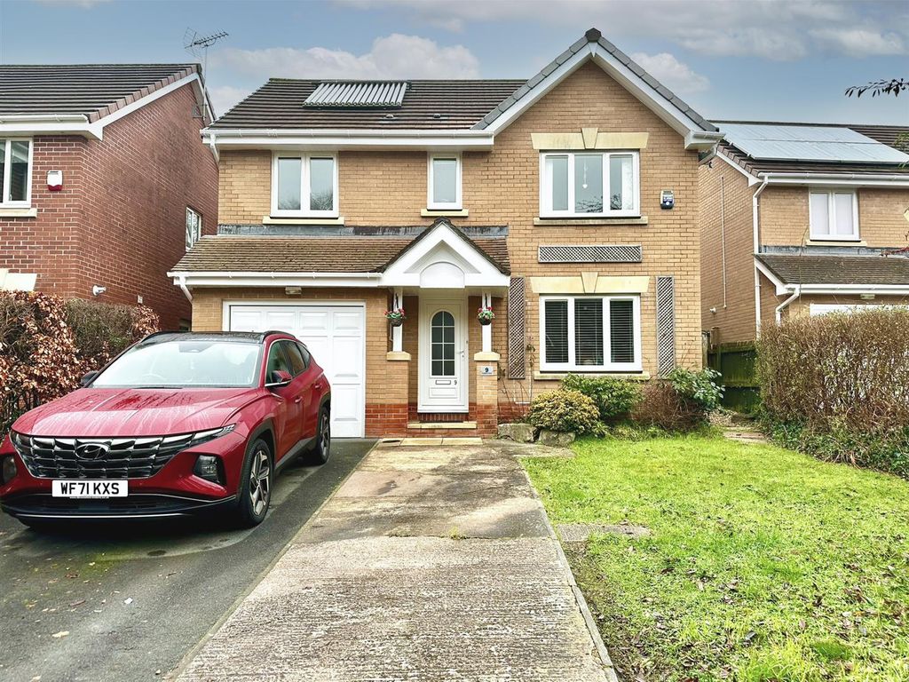 4 bed detached house for sale in Foxglove Close, Barnstaple EX32 Zoopla