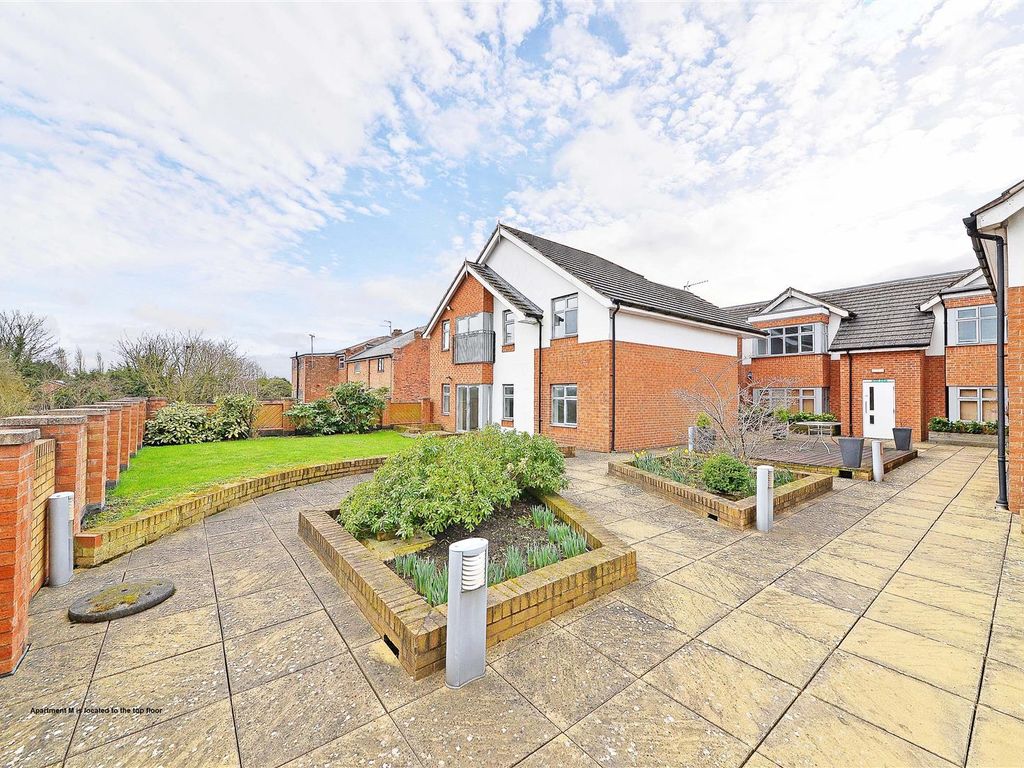 2 bed flat for sale in Alcester Road South, Kings Heath, Birmingham B14