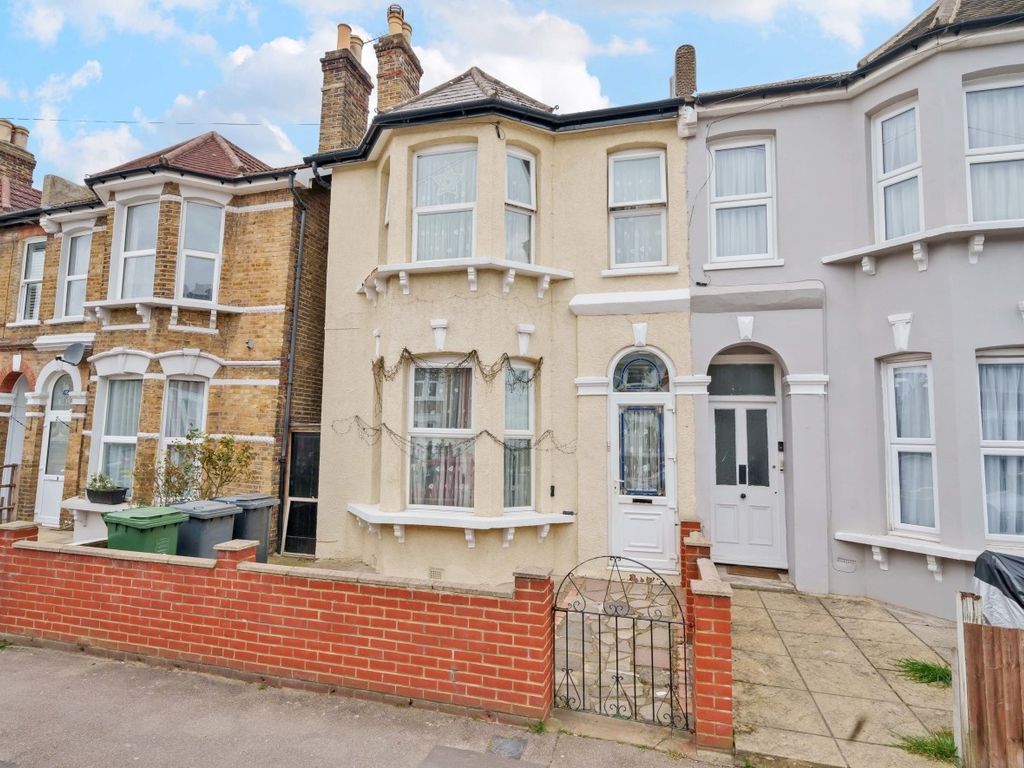 3 bed end terrace house for sale in Glenwood Road, London SE6 Zoopla