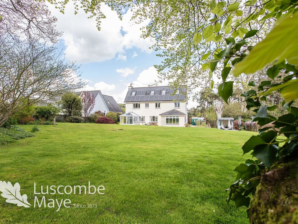 5 bed detached house for sale in Church Walk, Avonwick, South Brent