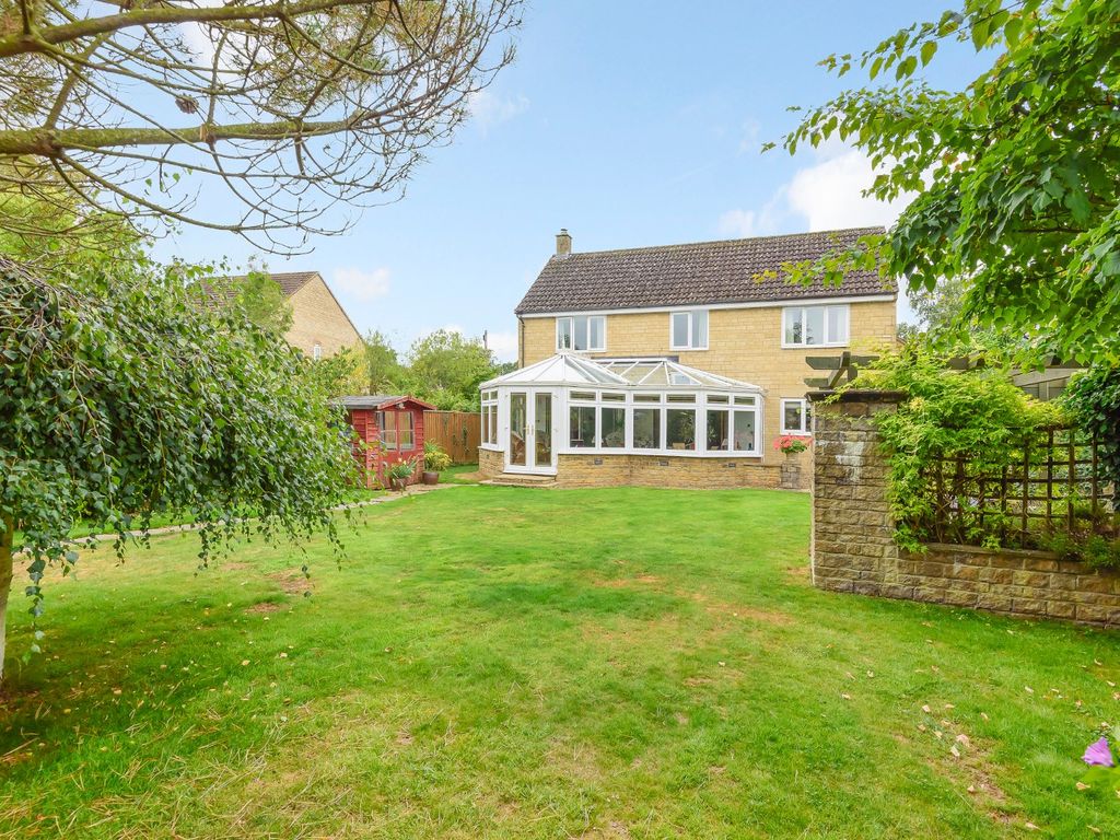 4 bed detached house for sale in Silver Street, Malmesbury