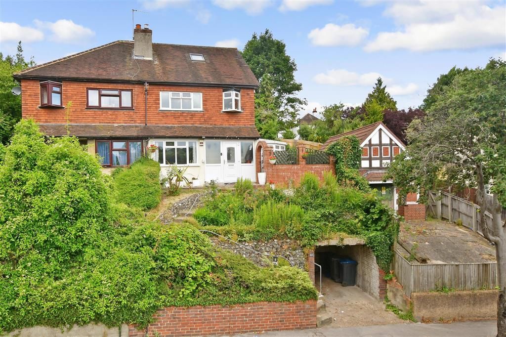 4 bed semidetached house for sale in Kingsdown Avenue, South Croydon