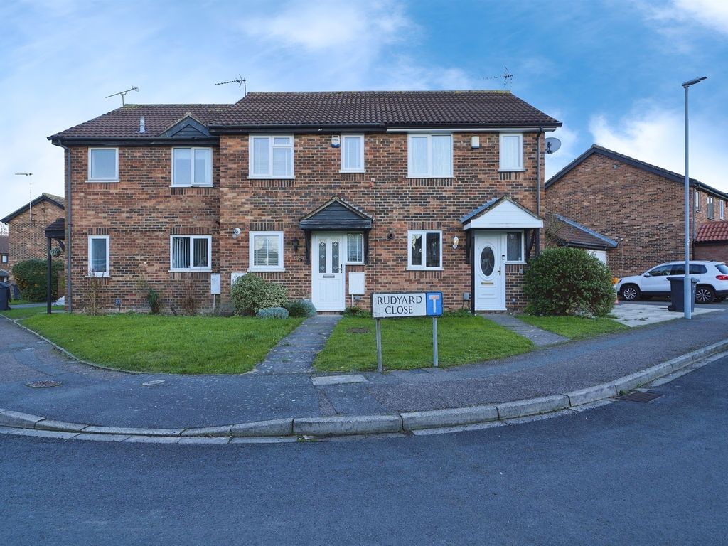 2 bed terraced house for sale in Rodeheath, Leagrave, Luton LU4, £