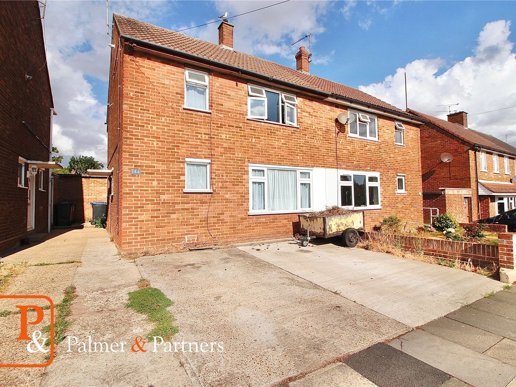 3 bed semidetached house for sale in Maidenhall Approach, Ipswich