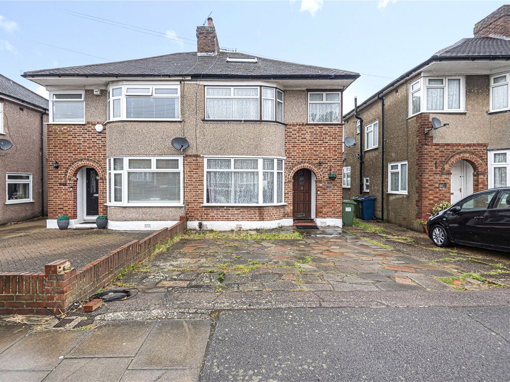 3 bed semidetached house for sale in The Heights, Northolt, Middlesex