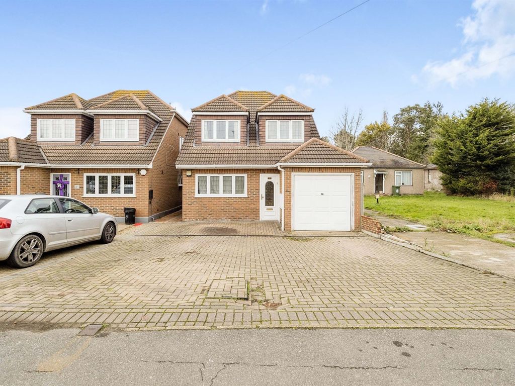 4 bed detached house for sale in Lambs Lane South, Rainham RM13 Zoopla