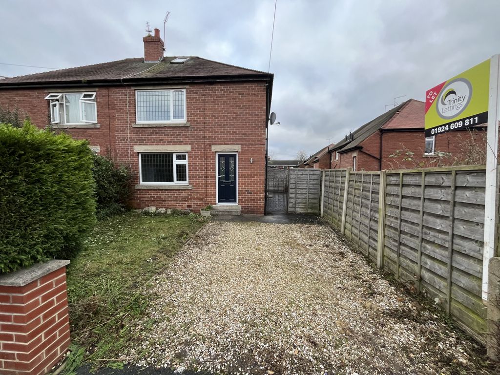 2 bed semidetached house to rent in Wilson Drive, Outwood, Wakefield