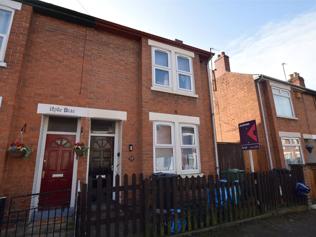 4 bed end terrace house to rent in Hanman Road, Gloucester
