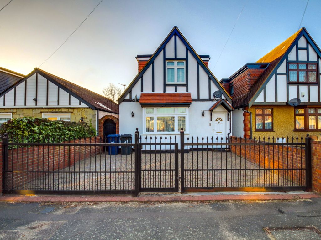 4 bed detached bungalow for sale in Millet Road, Greenford UB6, £800,000 Zoopla