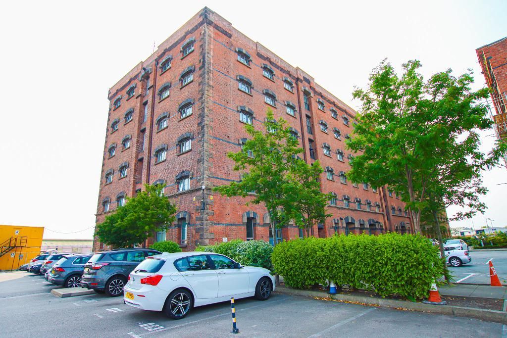 1 bed flat to rent in Dock Road, Birkenhead, Wirral CH41, £650 pcm Zoopla