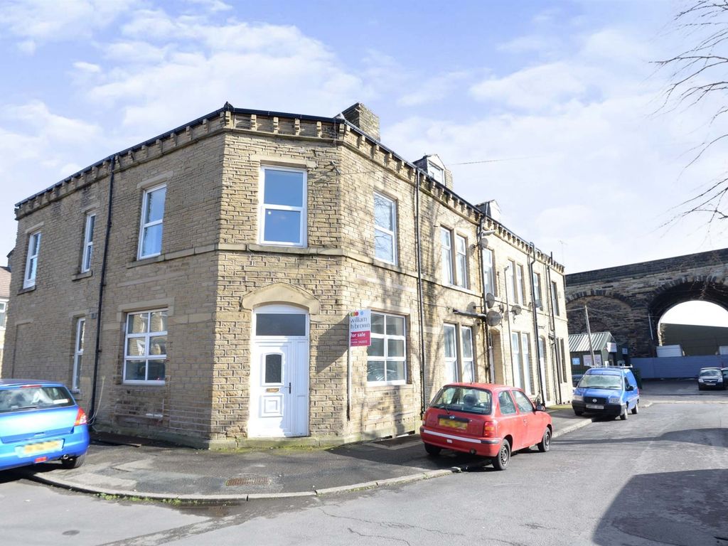 Hebble Street, Fartown, Huddersfield HD1