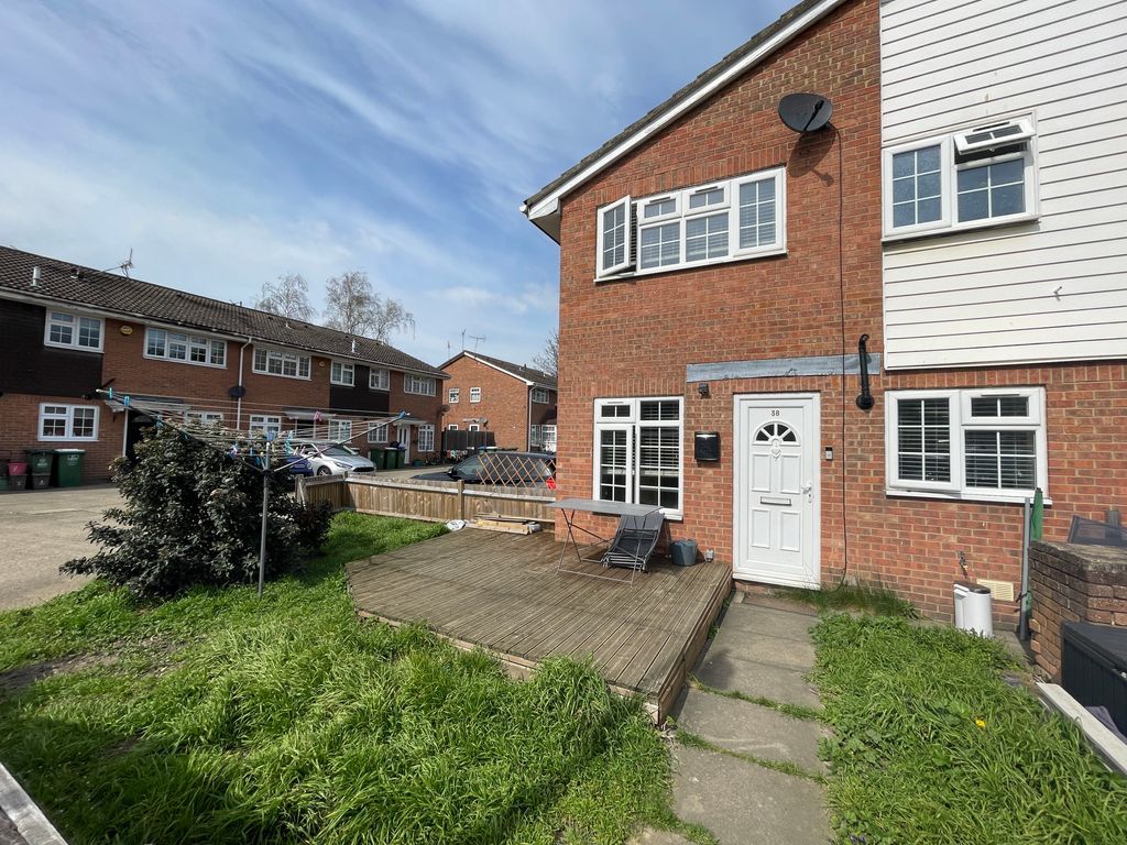 1 bed semidetached house for sale in Guild Road, Erith DA8 Zoopla