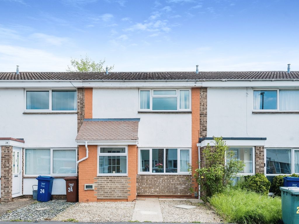 2 bed terraced house for sale in Lancaster Close, Bicester OX26 Zoopla