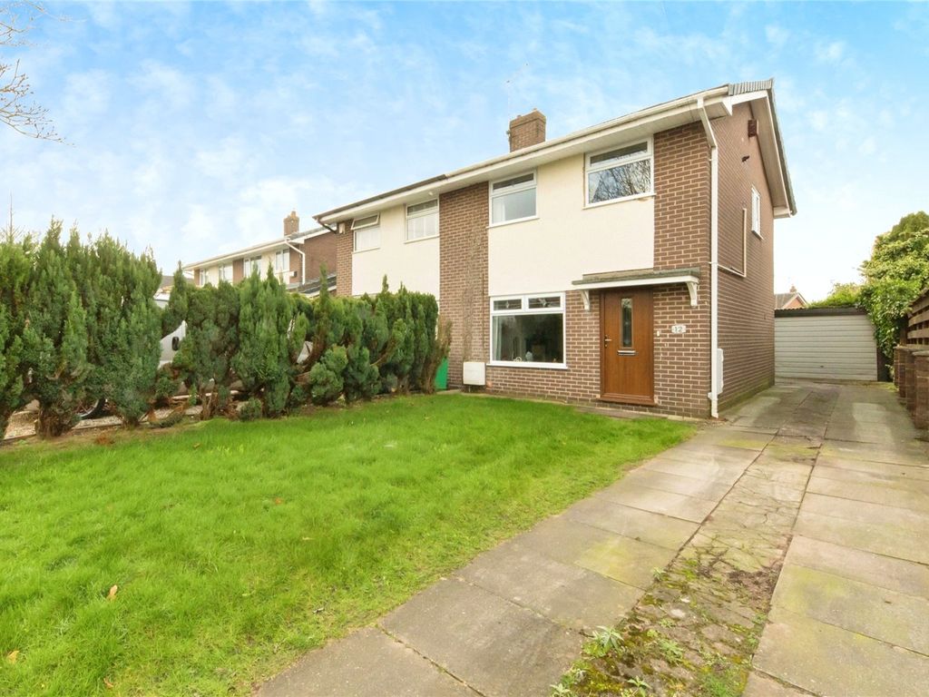 3 bed semidetached house for sale in Grenville Close, Haslington
