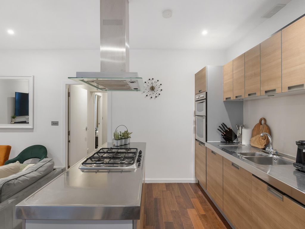 2 bed flat for sale in Gloucester Road, London SW7, £795,000 Zoopla