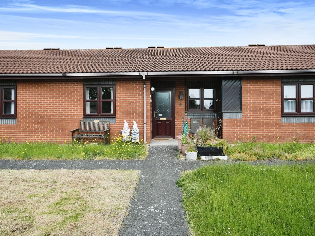 2 bed bungalow for sale in Rockley Way, Shirebrook, Mansfield