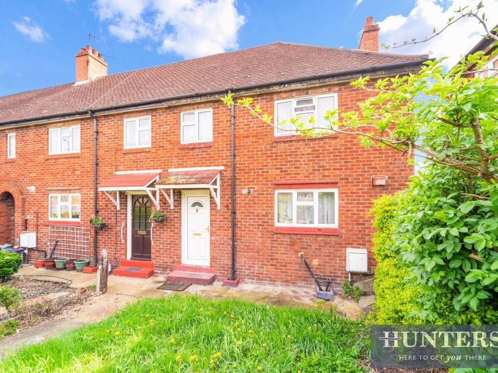 3 bed end terrace house for sale in Ealing Road, Brentford TW8 Zoopla