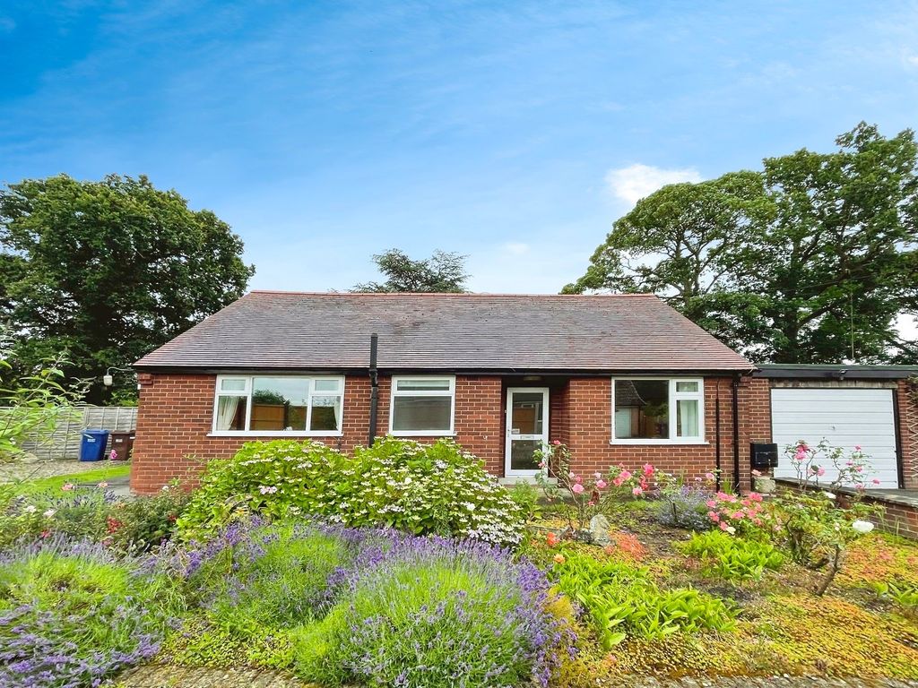 2 bed bungalow for sale in West Lane, Burn, Selby, North Yorkshire YO8