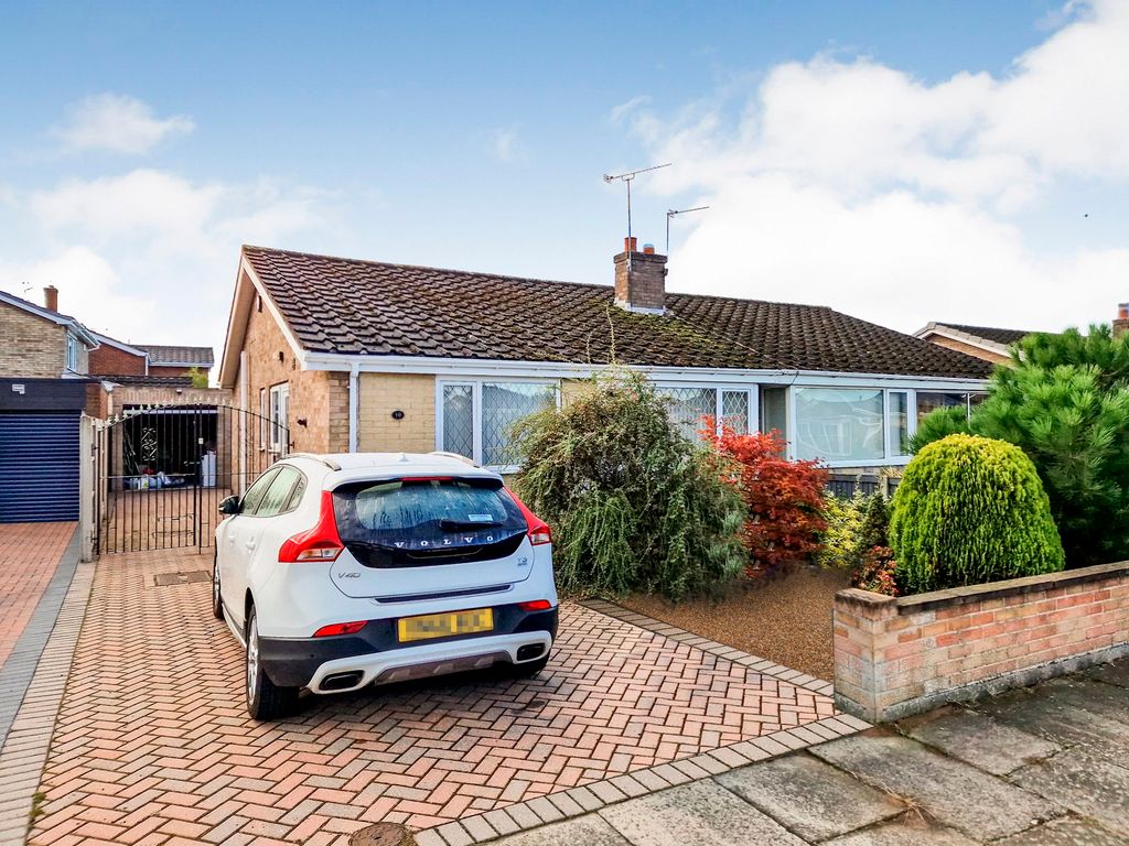 2 bed bungalow for sale in Laneham Close, Bessacarr, Doncaster DN4 Zoopla