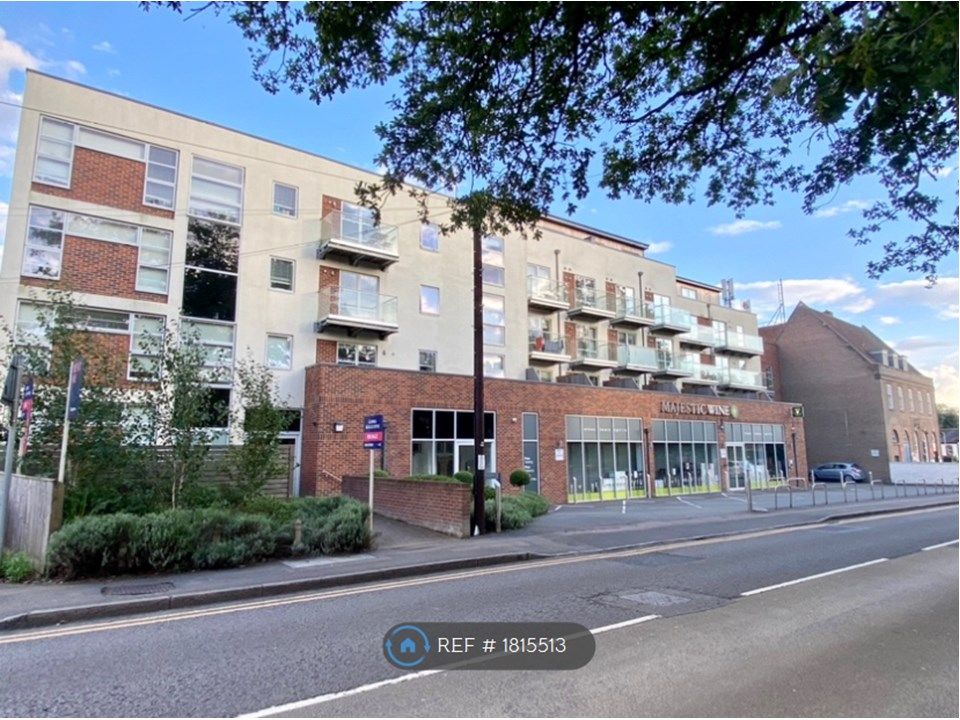 2 bed flat to rent in Chesham Road, Amersham HP6, £1,650 pcm Zoopla