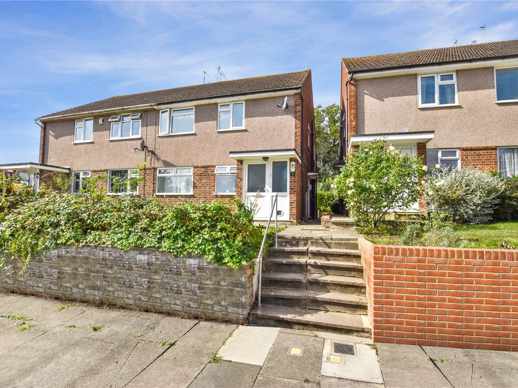 2 bed for sale in Lea Vale, Dartford DA1, £225,000 Zoopla