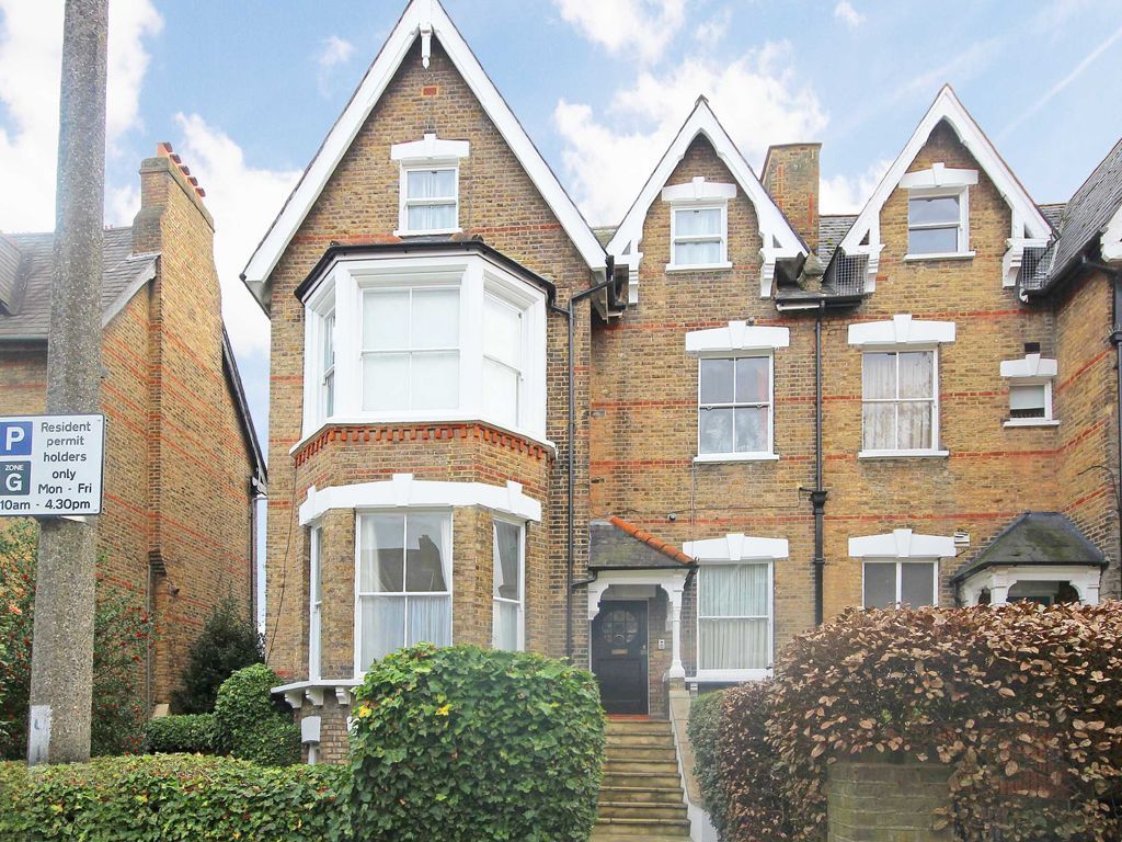 2 bed flat to rent in Kings Road, Richmond TW10 Zoopla
