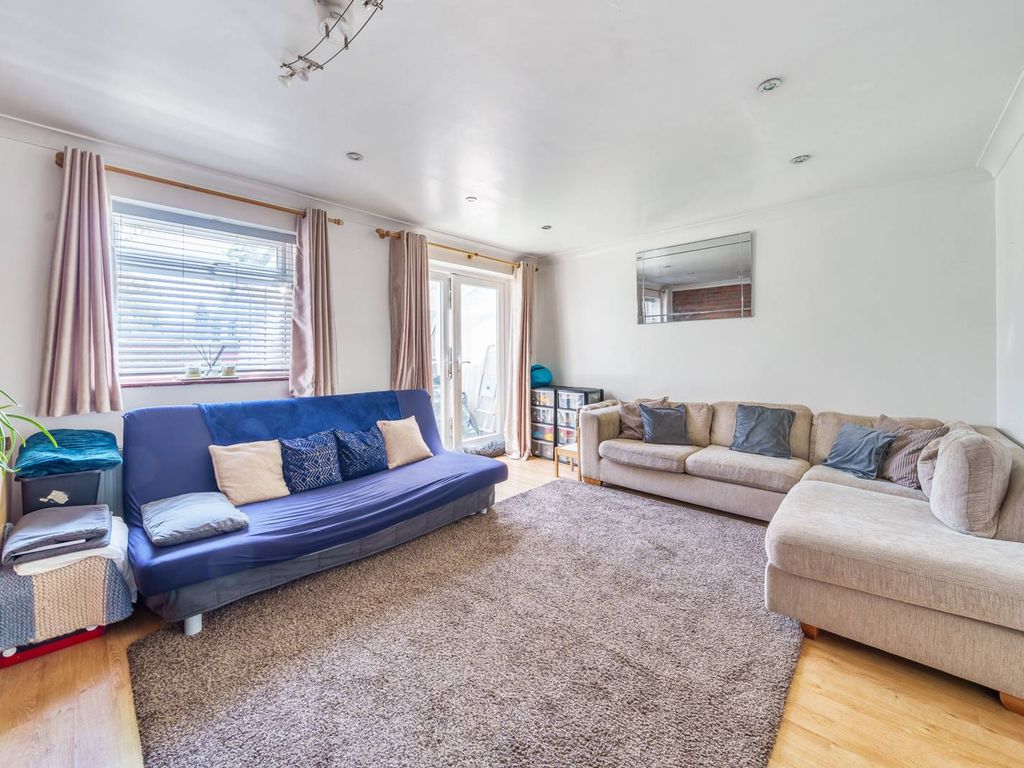 3 bed terraced house for sale in Chenduit Way, Stanmore HA7 Zoopla