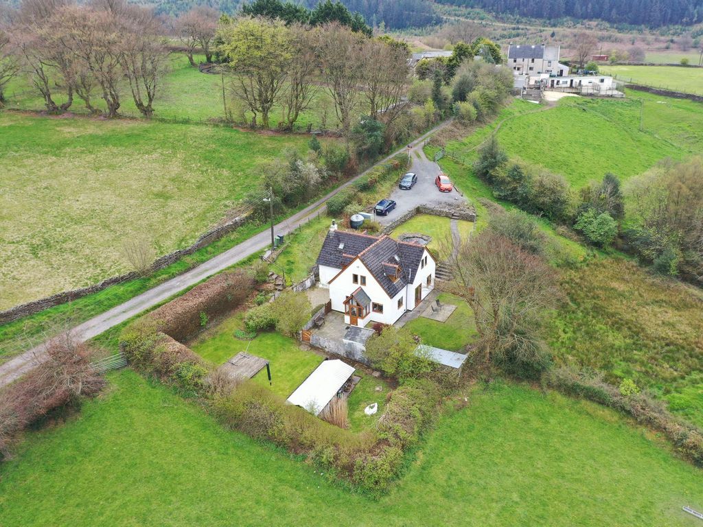 3 bed cottage for sale in Crumlin, Newport NP11, £425,000 Zoopla