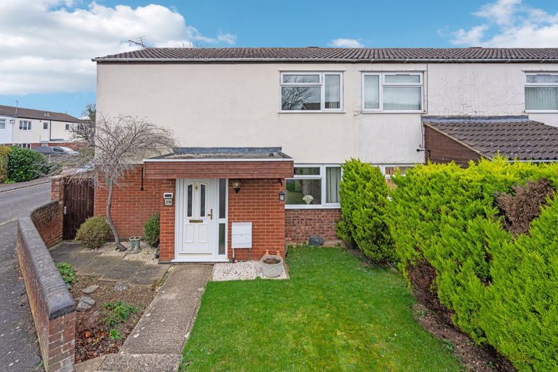 3 bed semidetached house for sale in Butte Furlong, Haddenham